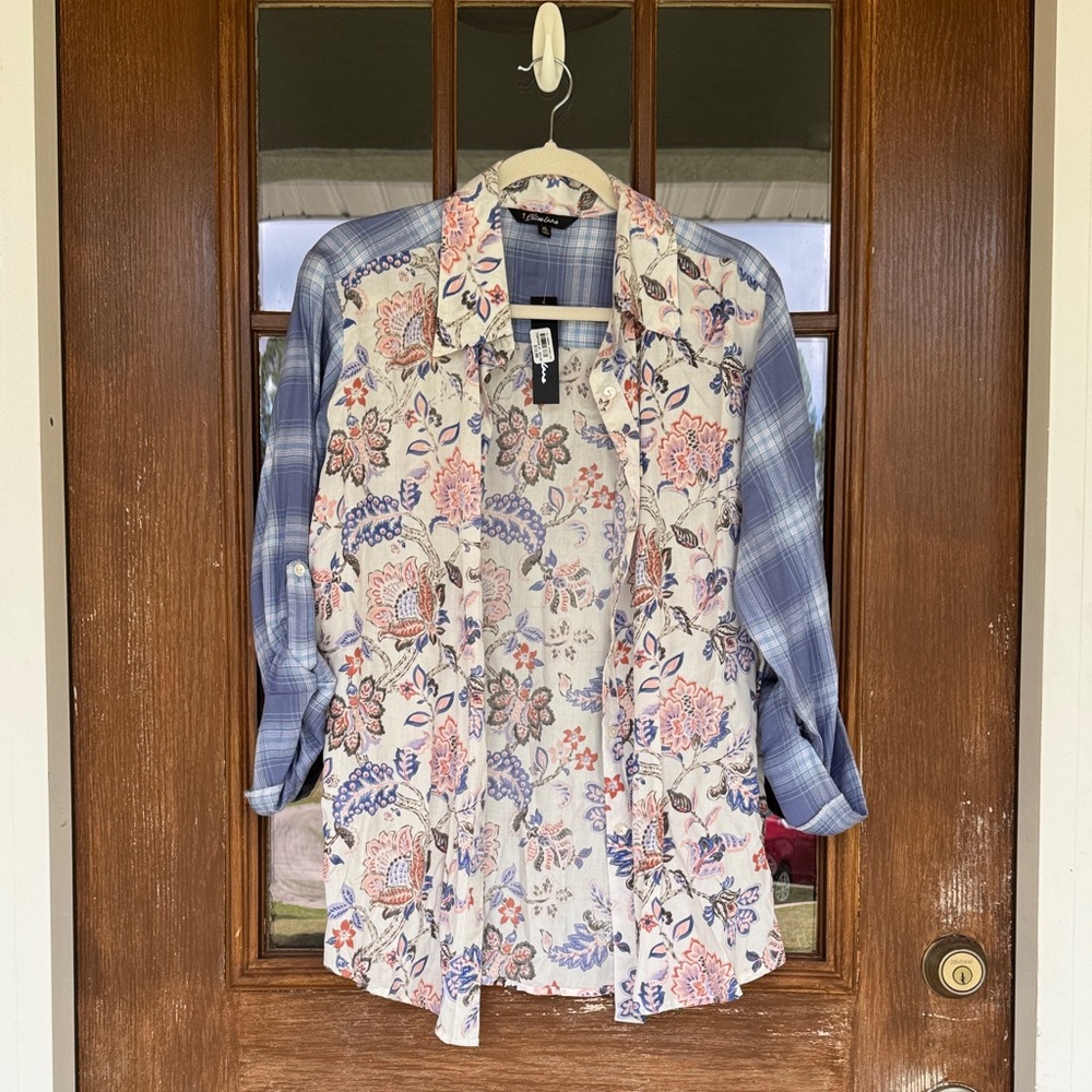 Lightweight multi pattern top. Looks flannel but not. Super cute with jeans.